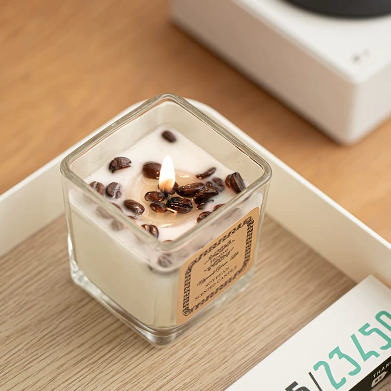 شمعة عطرية حجم وسط