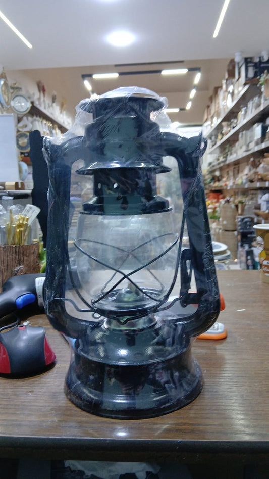 vintage kerosene lentern