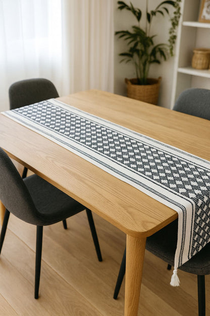 Table Runner - Decor