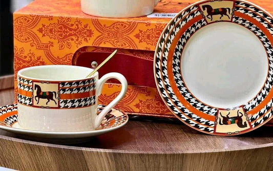 بكج هدية 4 قطع مج مع دبدوب